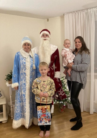 photo_5339253478829789417_y